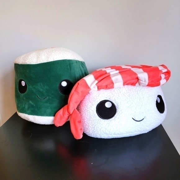 TOY FACTORY 𝅺set of 2 Sushi 11” Plush Rolls 2019 Miso Happy Food Paradise T10 - Picture 1 of 12